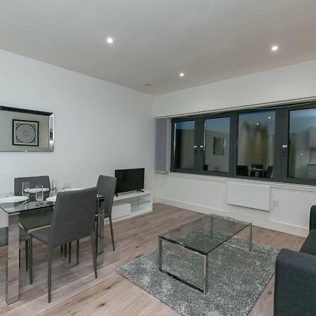 Deluxe Apartments By Heathrow Harmondsworth Extérieur photo