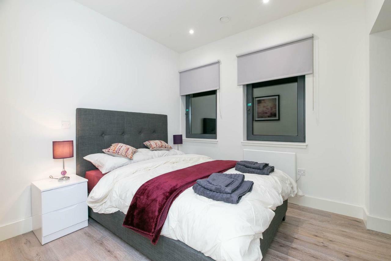 Deluxe Apartments By Heathrow Harmondsworth Extérieur photo