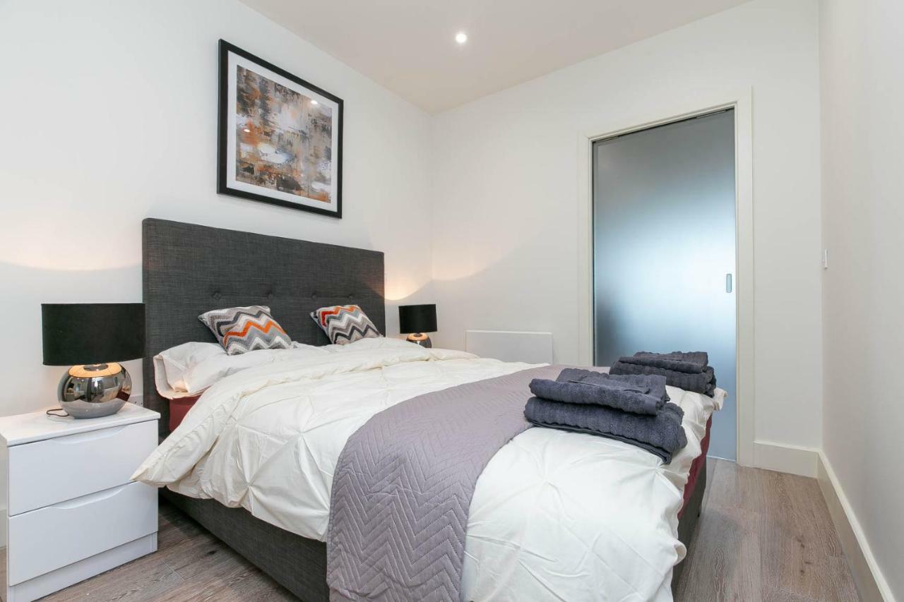 Deluxe Apartments By Heathrow Harmondsworth Extérieur photo