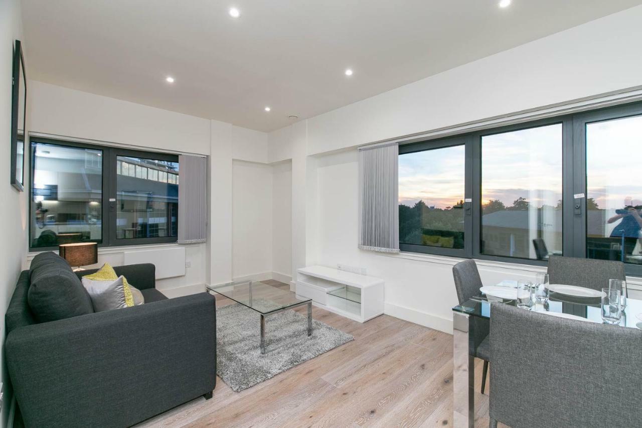 Deluxe Apartments By Heathrow Harmondsworth Extérieur photo