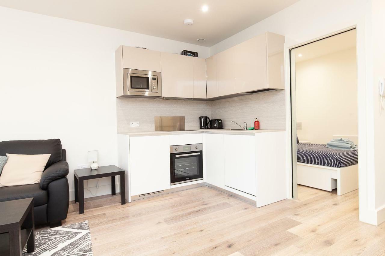 Deluxe Apartments By Heathrow Harmondsworth Extérieur photo