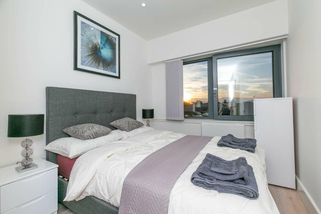 Deluxe Apartments By Heathrow Harmondsworth Extérieur photo