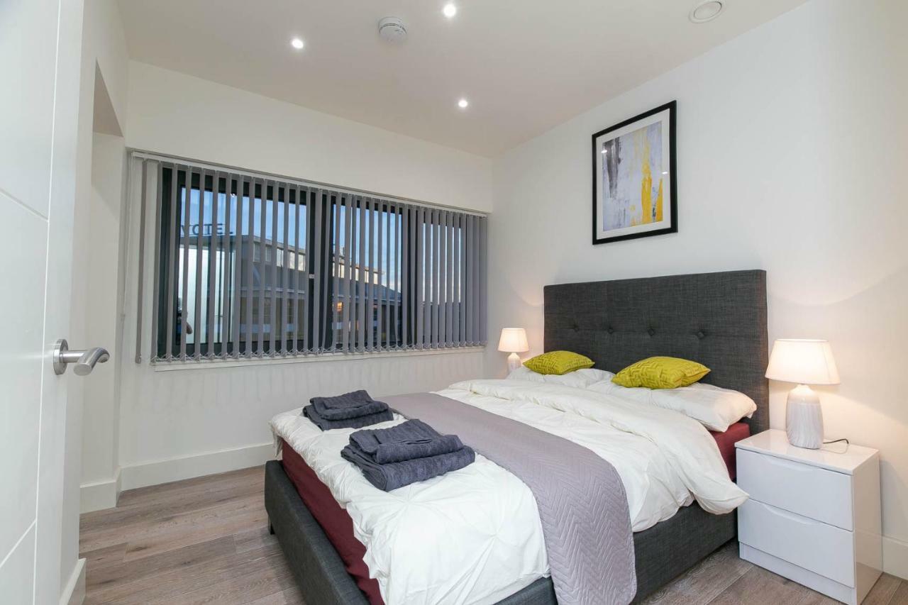 Deluxe Apartments By Heathrow Harmondsworth Extérieur photo